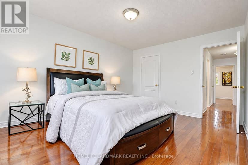 124 Shaftsbury Avenue — photo 39 of 40