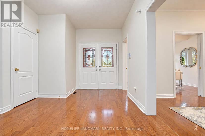 124 Shaftsbury Avenue, Richmond Hill, photo 5