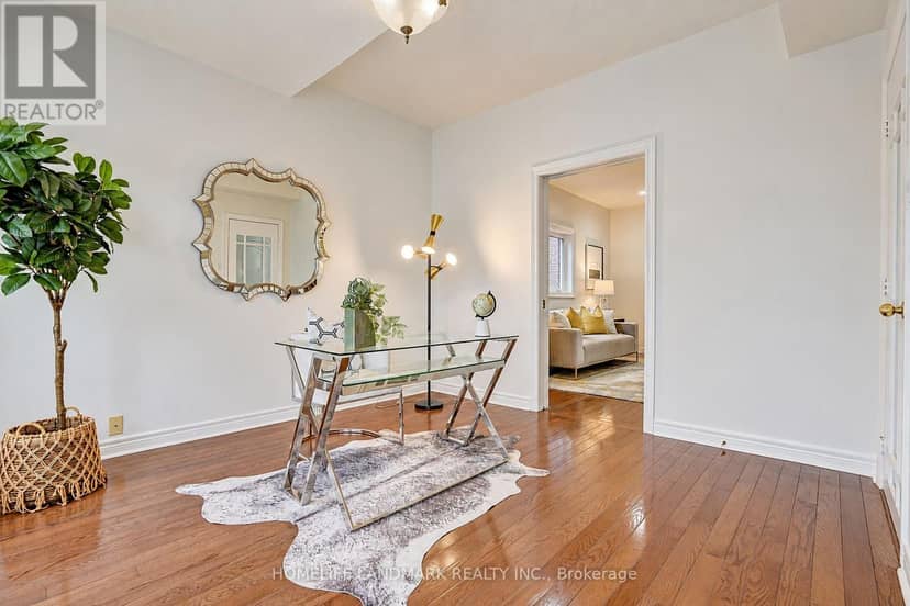 124 Shaftsbury Avenue, Richmond Hill, photo 7