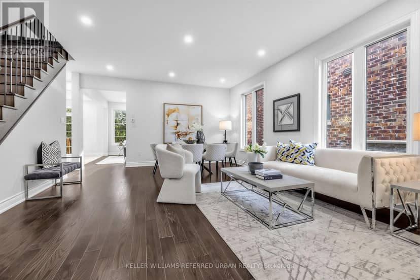 6 Sharonview Crescent — photo 4 of 33