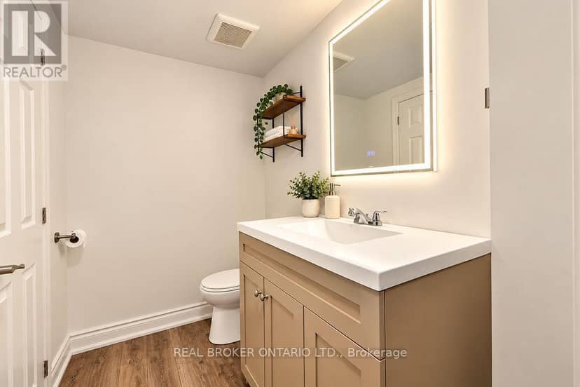 217 John Street — photo 35 of 40