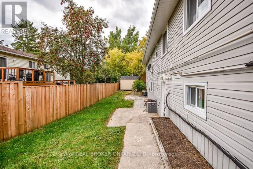 217 John Street, Clearview, photo 4