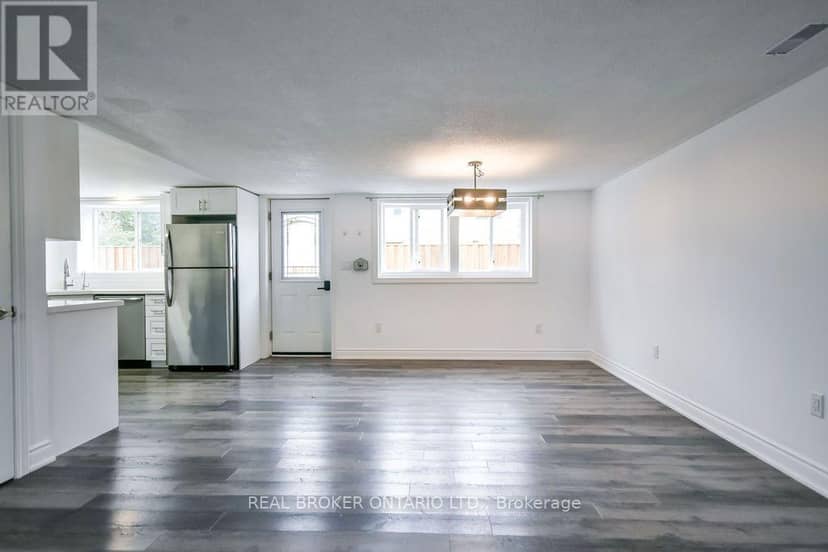 217 John Street, Clearview, photo 5
