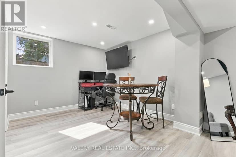 106 Doctor Moore Court — photo 18 of 33