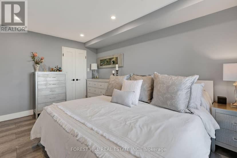 1407 - 101 Subway Crescent — photo 11 of 23