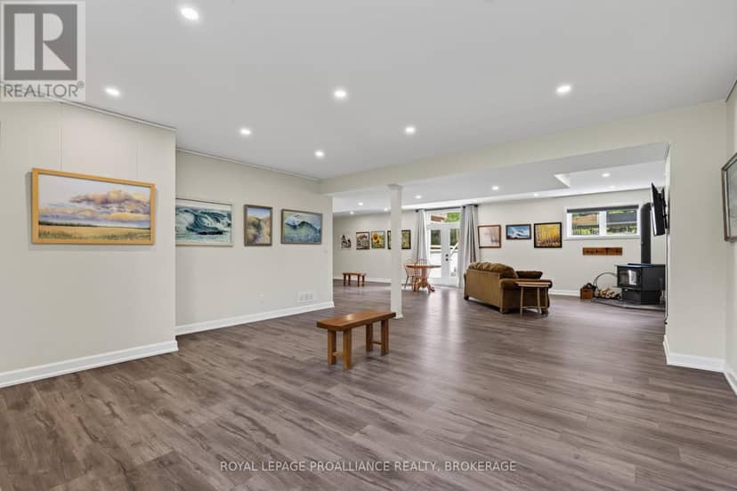 12 Petworth Road — photo 34 of 40
