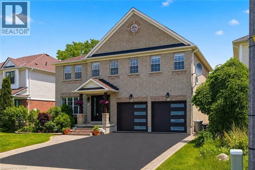 135 BLACKBURN Drive, Brantford, photo 3