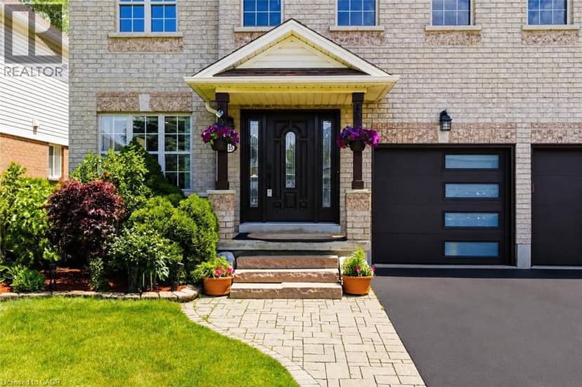 135 BLACKBURN Drive, Brantford, photo 4