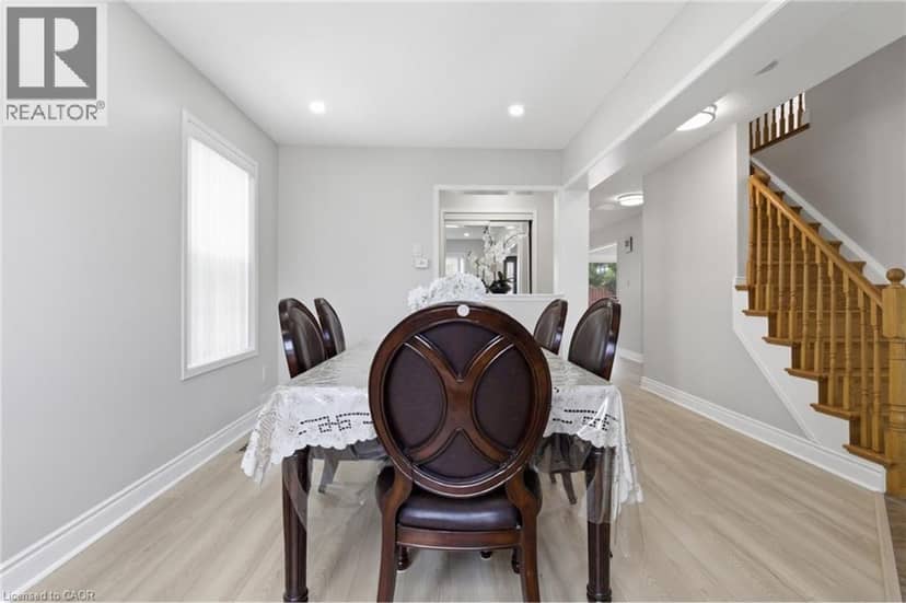 135 BLACKBURN Drive, Brantford, photo 7