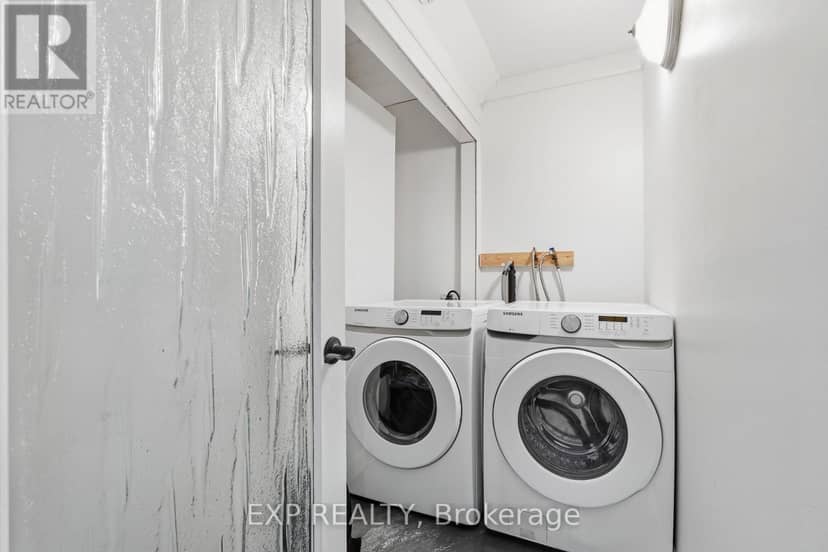 264 Britannia Avenue — photo 15 of 40