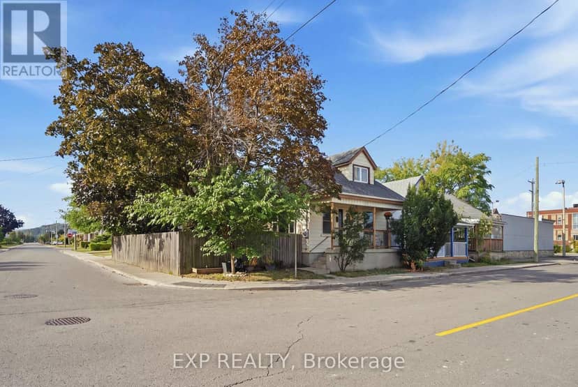 264 Britannia Avenue — photo 5 of 40