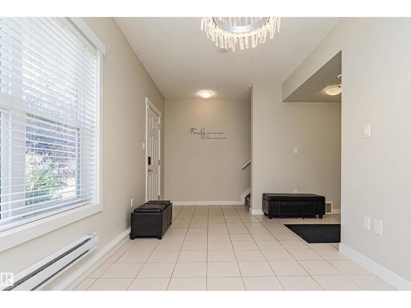 #76 8315 180 AV NW, Edmonton, photo 5