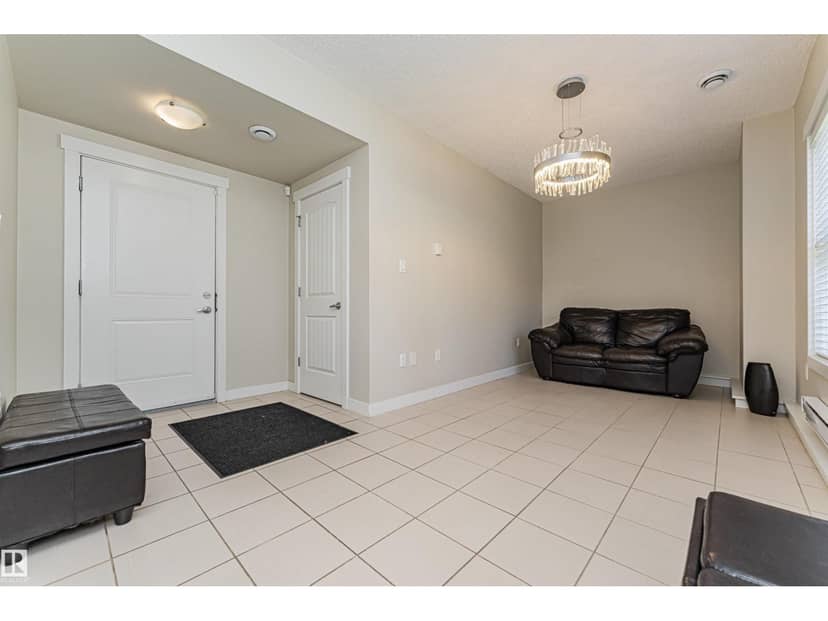 #76 8315 180 AV NW, Edmonton, photo 7
