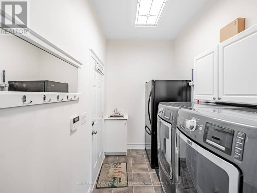 130 Innville Crescent — photo 11 of 31
