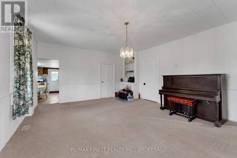 291 Hambly Road — photo 12 of 37