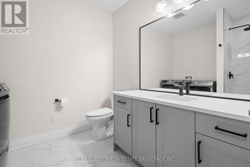 70 Benner Boulevard — photo 24 of 25