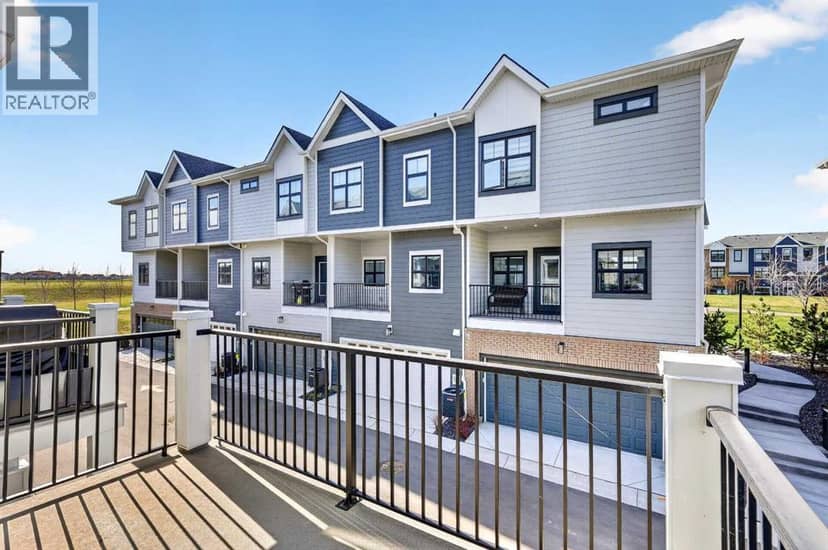 133 Mahogany Gardens SE — photo 10 of 15