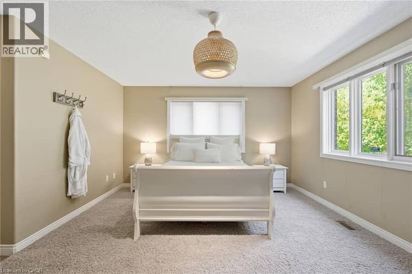 1 NEWPORT Lane — photo 13 of 33