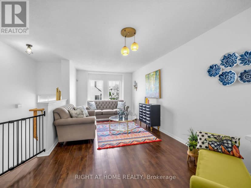 46 - 50 Strathaven Drive — photo 5 of 32