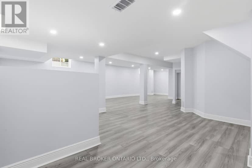 135 Blackburn Drive — photo 36 of 40