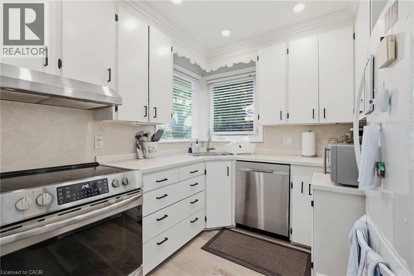137 TERRACE Drive — photo 10 of 33