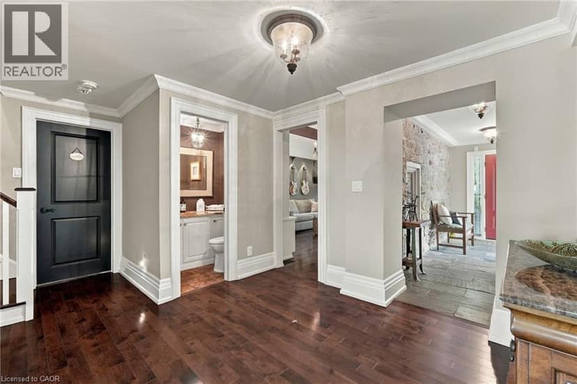 5062 WALKERS Line, Burlington, photo 7