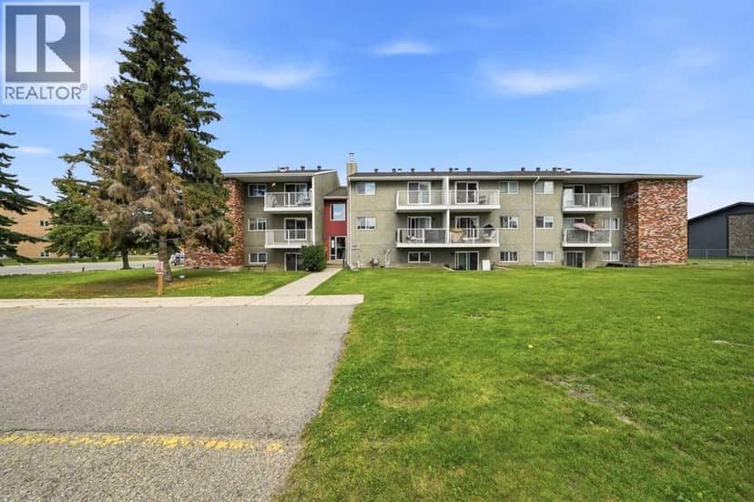 305, 19 Bennett Street, Red Deer, photo 2