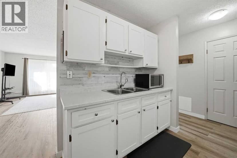 305, 19 Bennett Street, Red Deer, photo 8