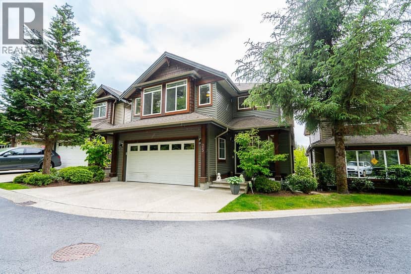 25 1705 PARKWAY BOULEVARD, Coquitlam, photo 2