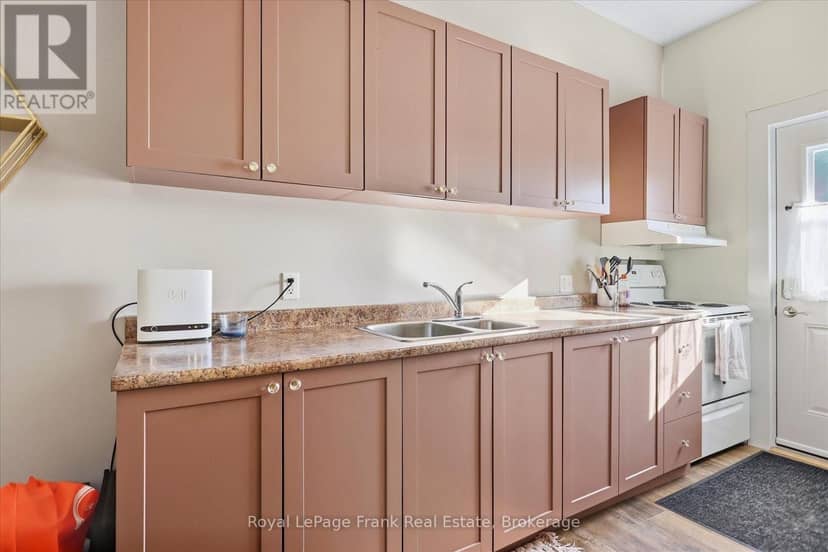 226 Lake Street — photo 16 of 37