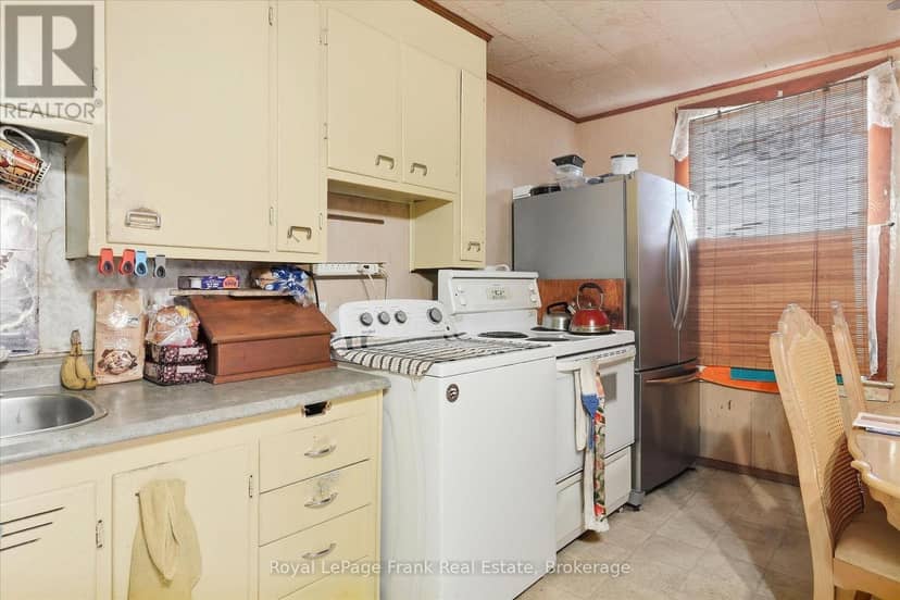 226 Lake Street — photo 28 of 37