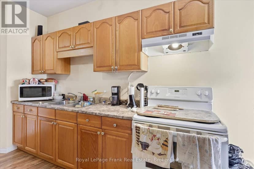 226 Lake Street — photo 9 of 37