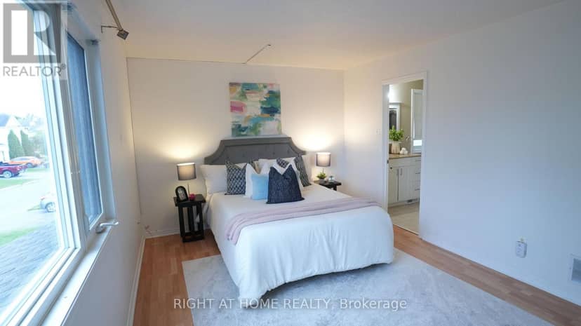 672 Farmbrook Crescent — photo 17 of 32