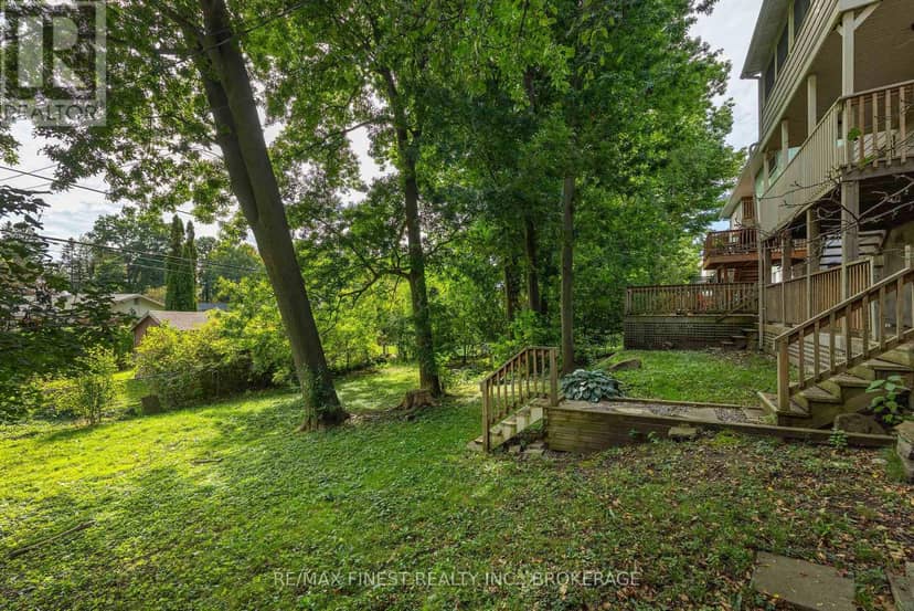 933 Mayfair Crescent — photo 40 of 40