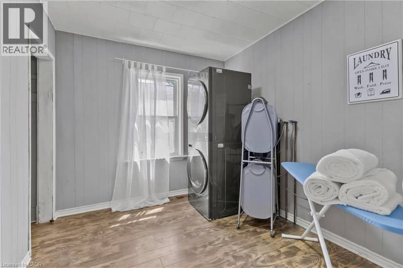 10 MONCK Street — photo 18 of 39