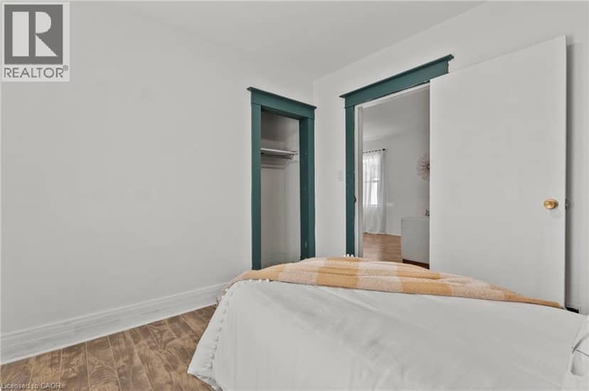 10 MONCK Street — photo 17 of 39