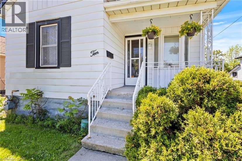 10 MONCK Street — photo 1 of 39