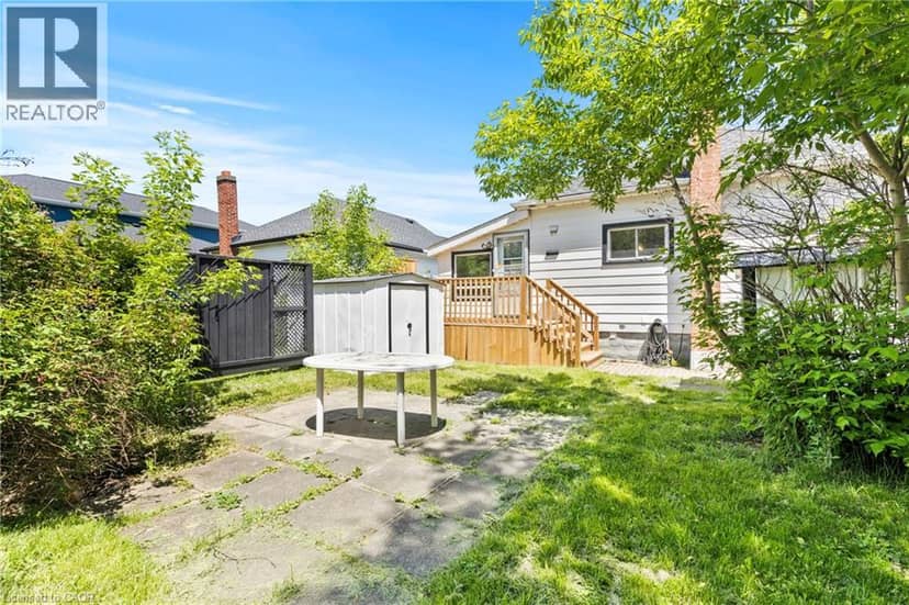 10 MONCK Street — photo 31 of 39