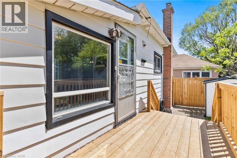 10 MONCK Street — photo 27 of 39