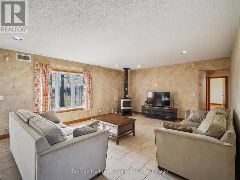 232 Eighth Road E — photo 17 of 40