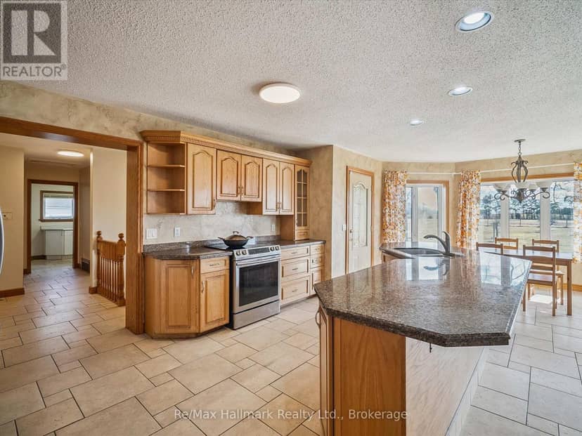 232 Eighth Road E — photo 21 of 40