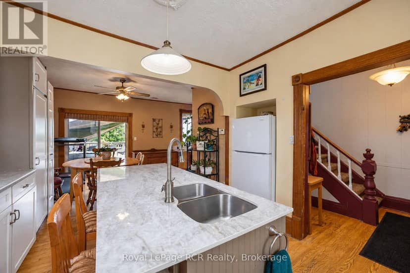 103 Scott Street — photo 9 of 40