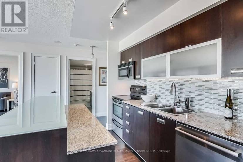 1107 - 80 Western Battery Road — photo 5 of 20