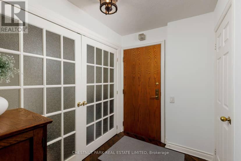 516 - 1177 Yonge Street — photo 2 of 34