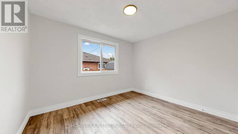 86 Newbury Drive — photo 15 of 40