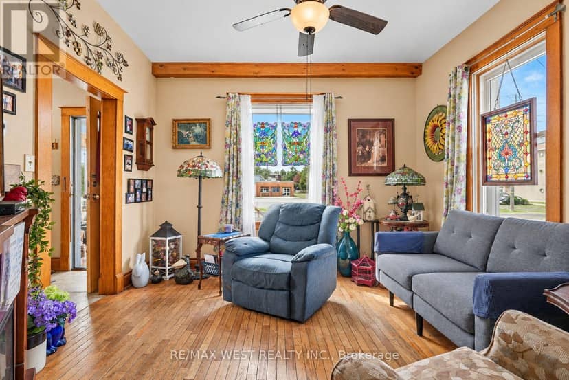 440 Gill Street — photo 4 of 8