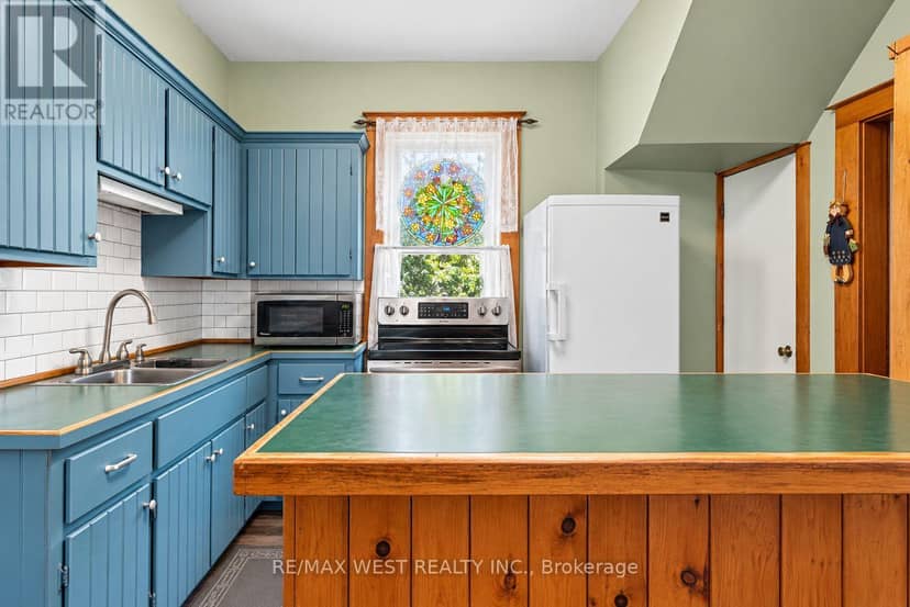 440 Gill Street — photo 5 of 8
