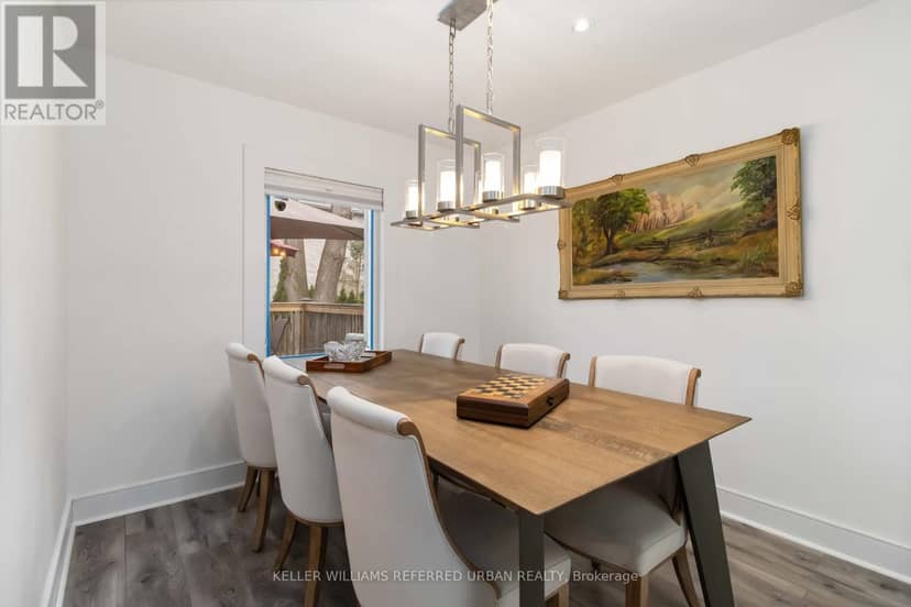 310 Senlac Road — photo 4 of 29