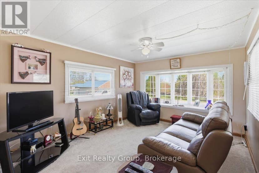 5 Chapel Boulevard, Quinte West, photo 4