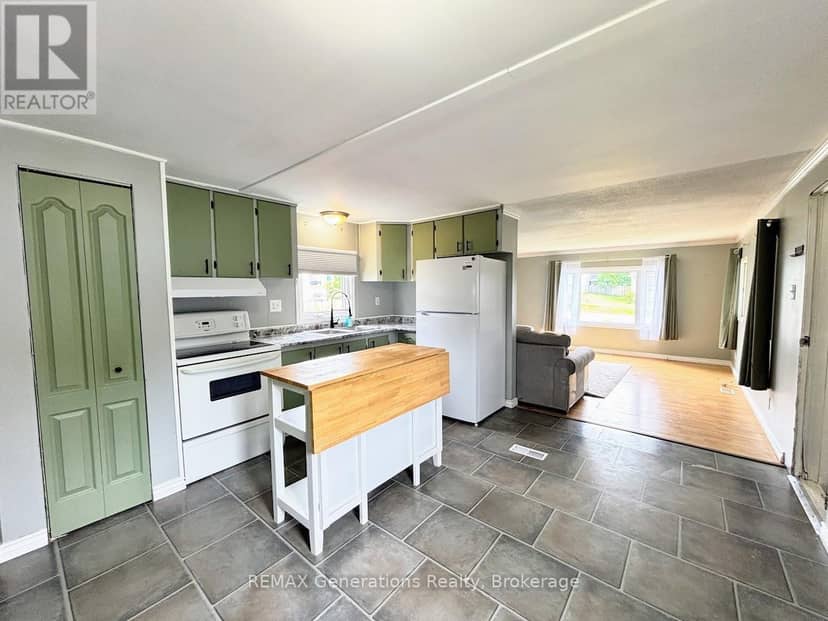54 Jackson Crescent — photo 6 of 39